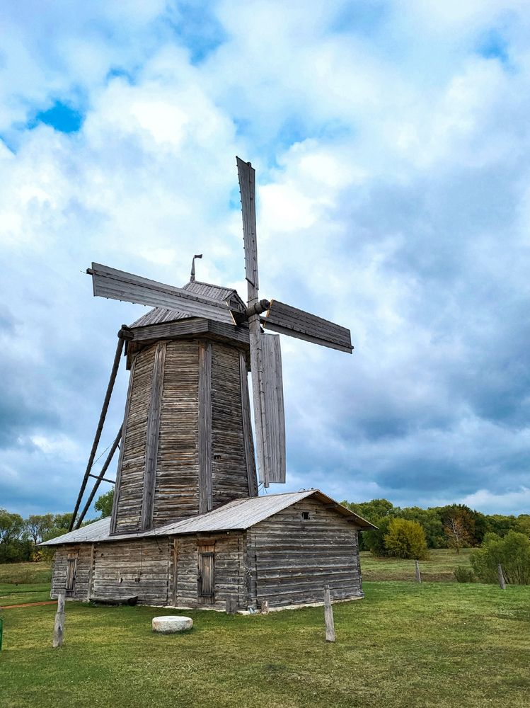 Старая мельница