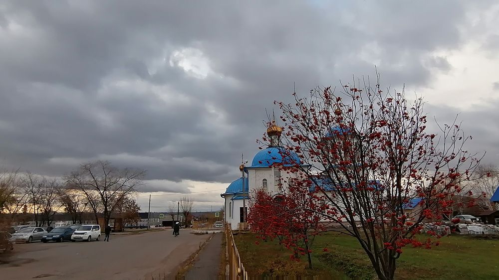 Деревенская церковь