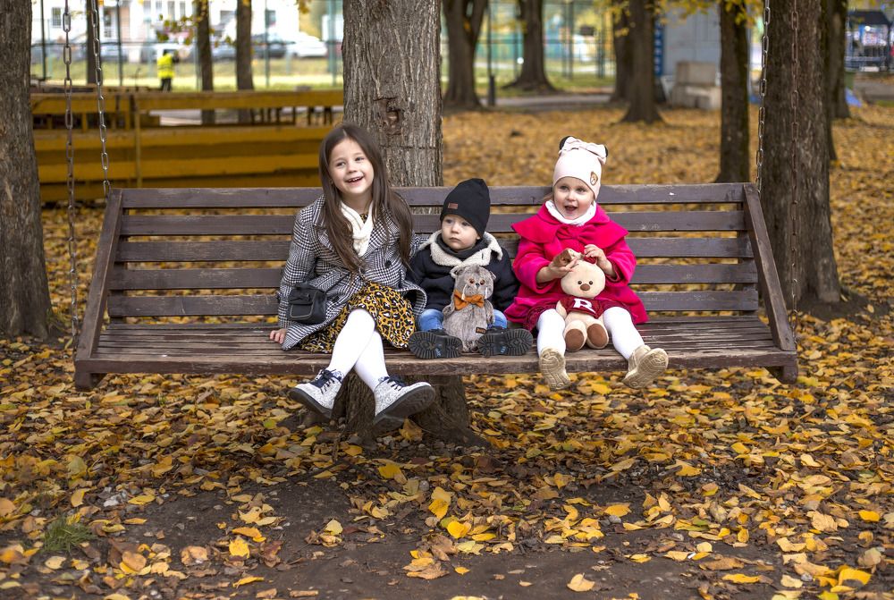 Детки на прогулке