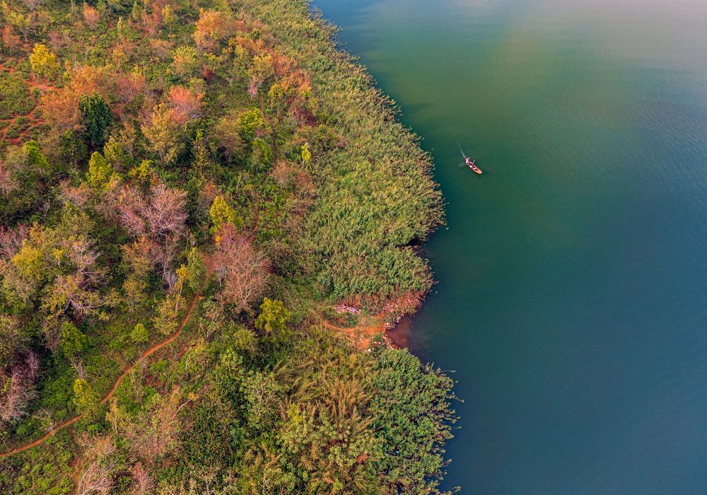 Photograph by Dinh Phong