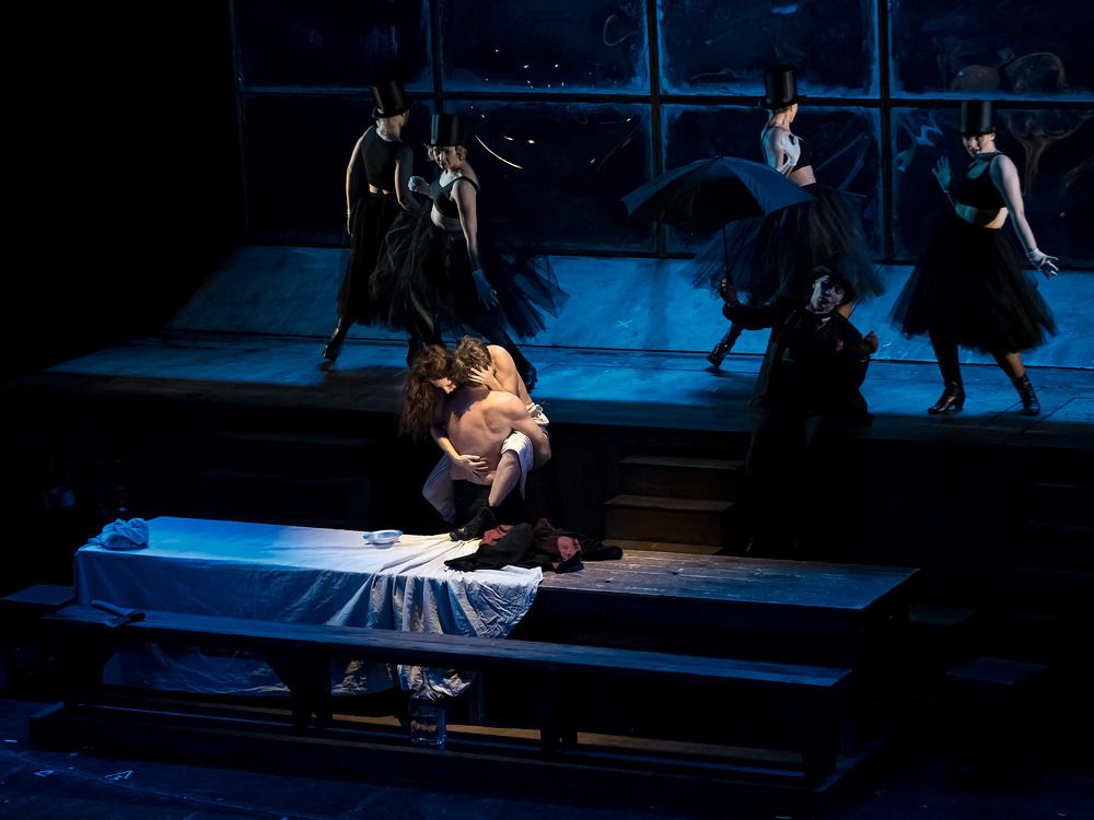 Сцена из спектакля «Катерина Измайлова»