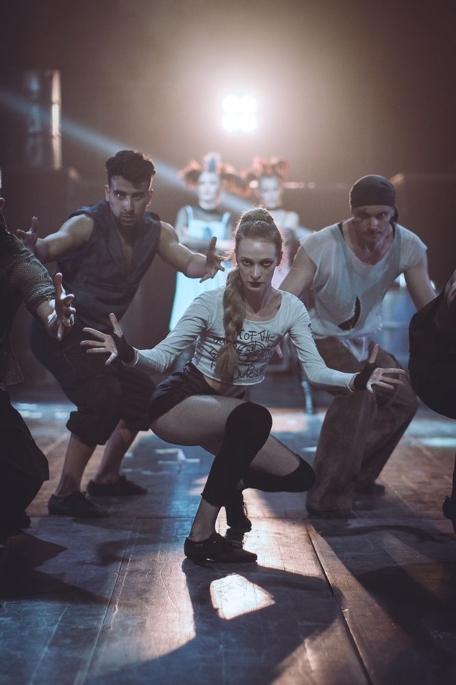 "Соб@ки" рок-мюзикл в 2-х действиях.