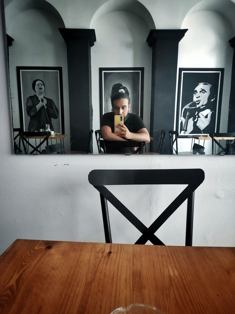 Фотография автора Yacine Meksi