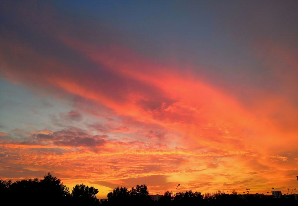 Поток облачной лавы