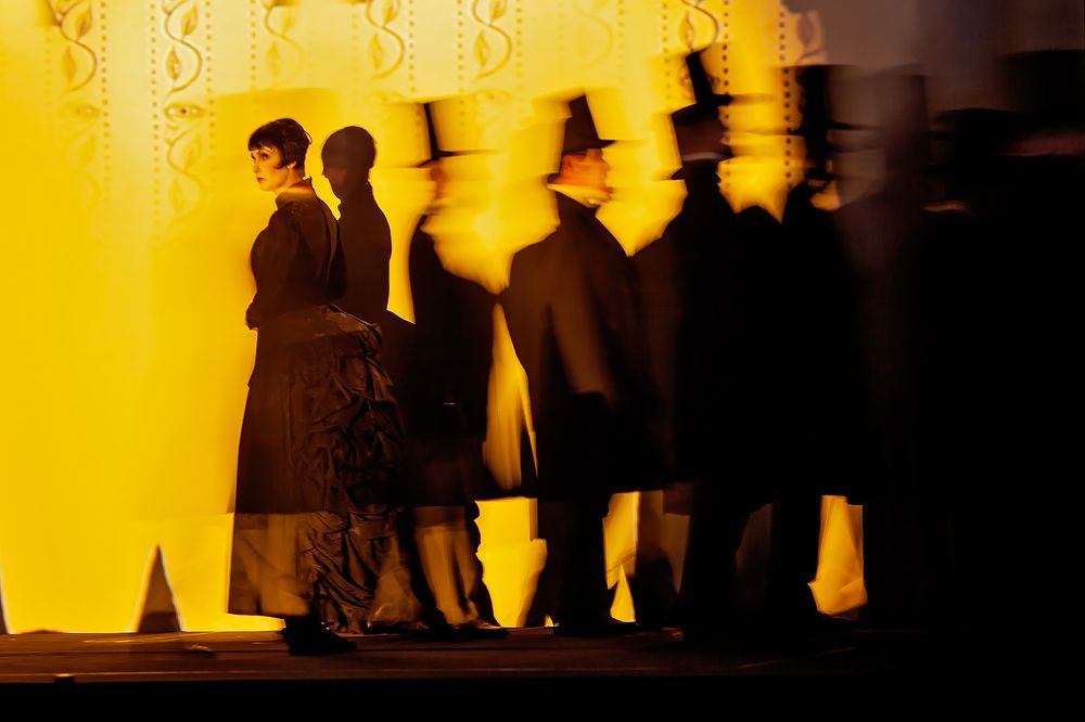 Сцена из спектакля «The magic flute» Komische Oper (Berlin).