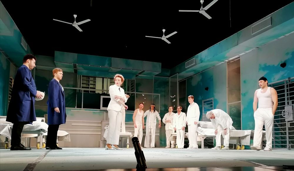 Пролетая над гнездом кукушки