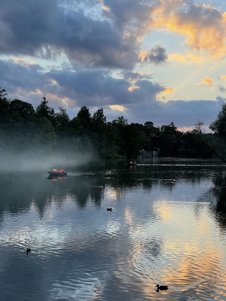 Катание на лодках на Белом озере