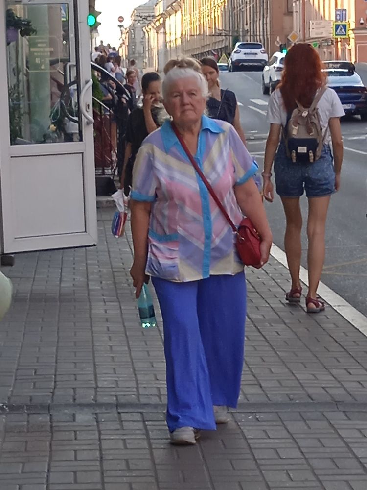 Дама в голубом