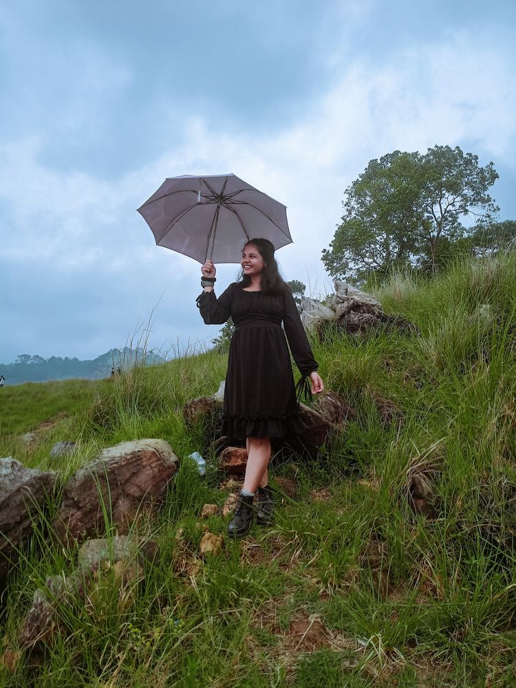 Girl with the umbrella