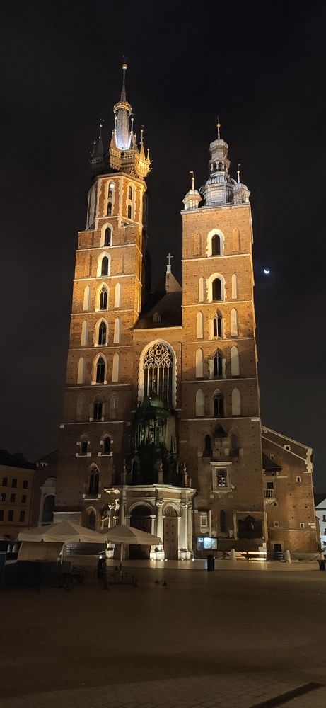 Photograph by Eugene Semchanka