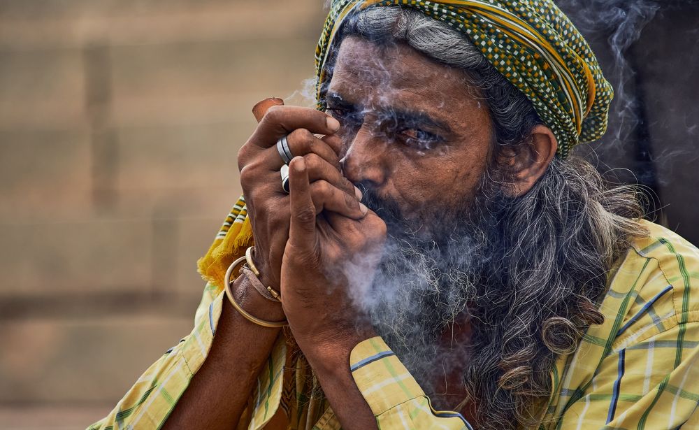 Уходящий в дым.