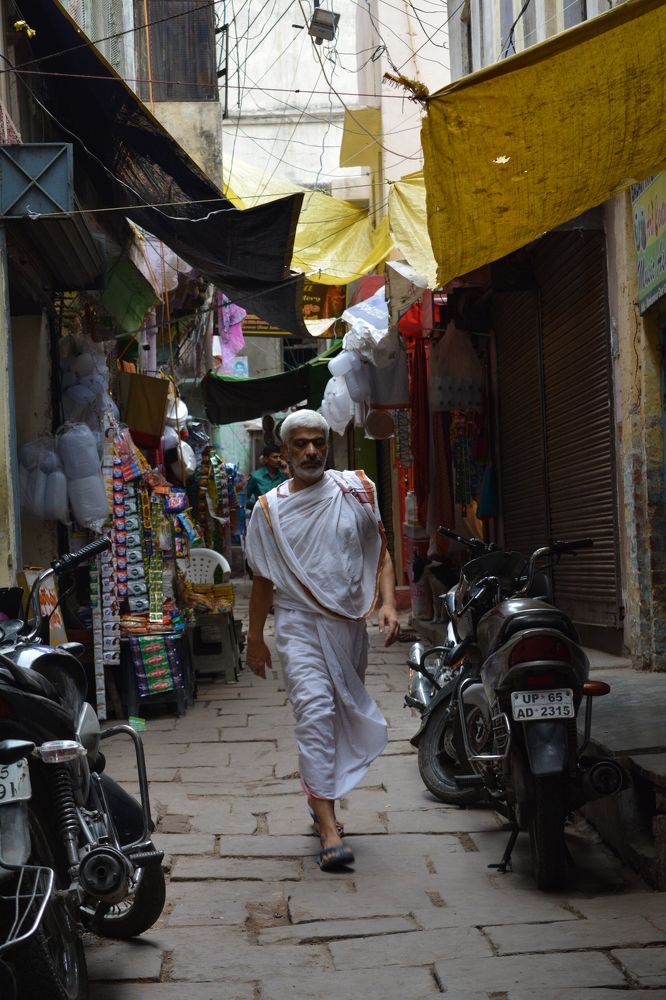 A walk from the street