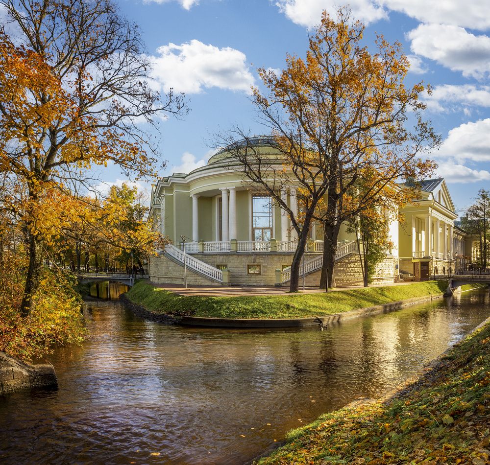 На Каменном острове усадьба Путиловыхха