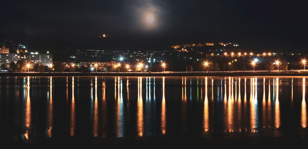 Огни Находки . Города Приморья .