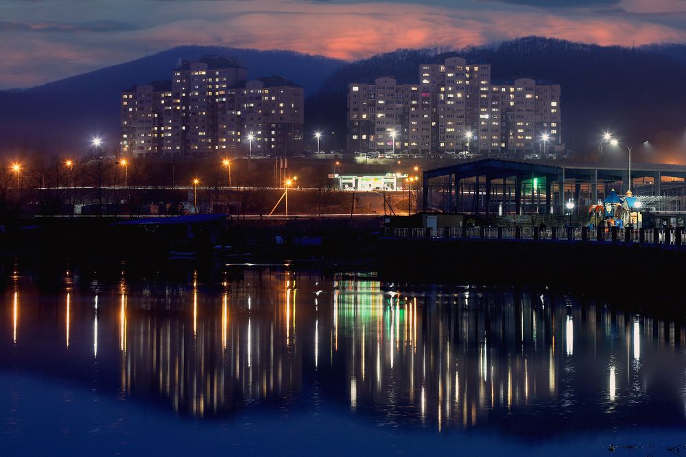 Огни Находки . Города Приморья .