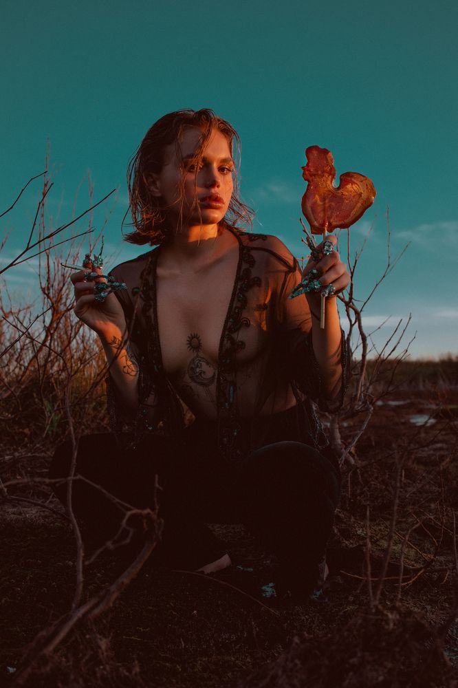 Лягушонка из коробчонки...