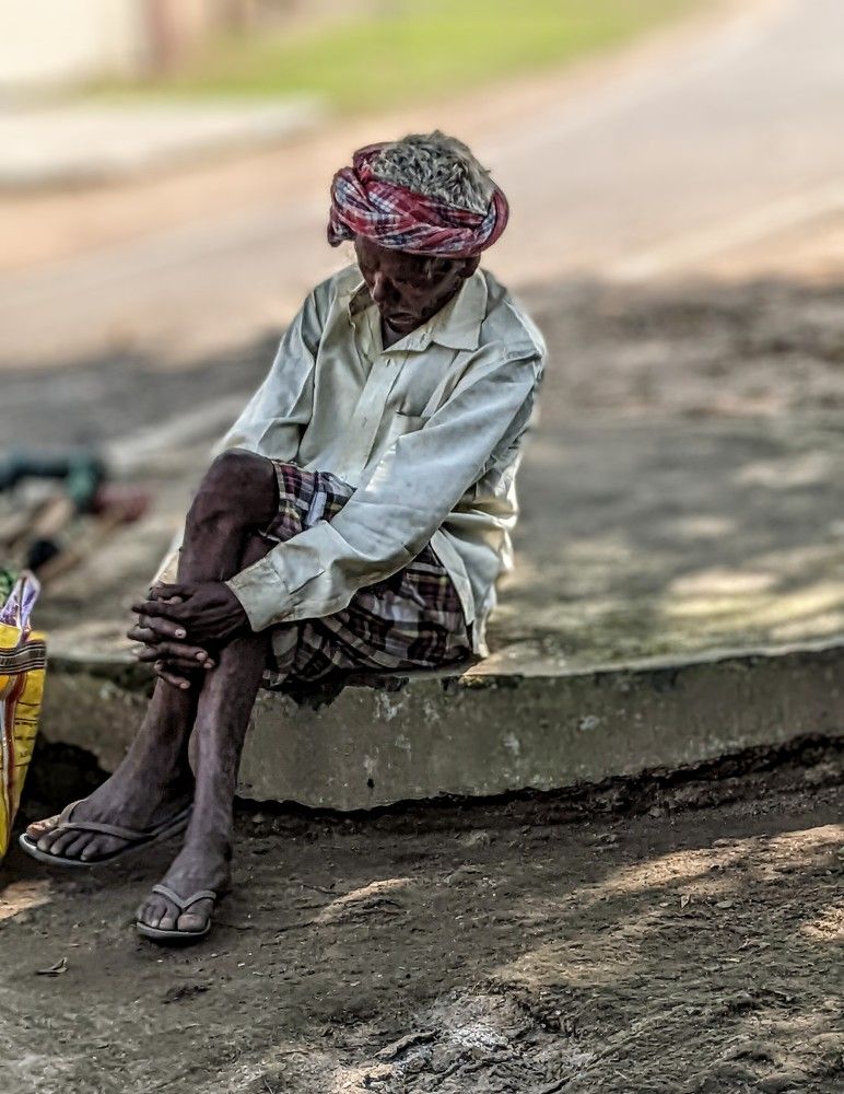 THE STATCHUE IS ALIVE