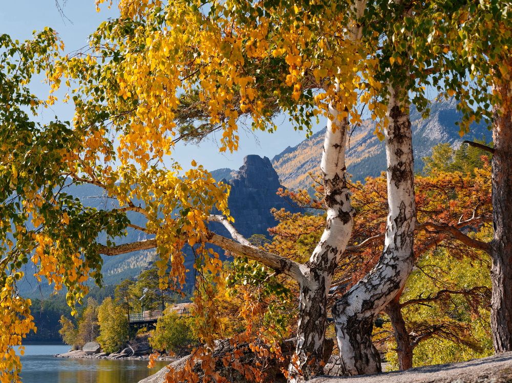 Окжетпес в рамках осени