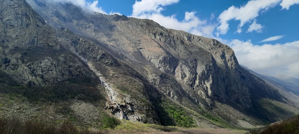 Долина водопадов