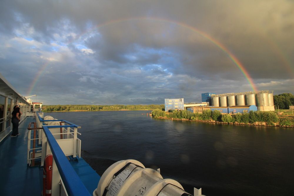Яркий вечер