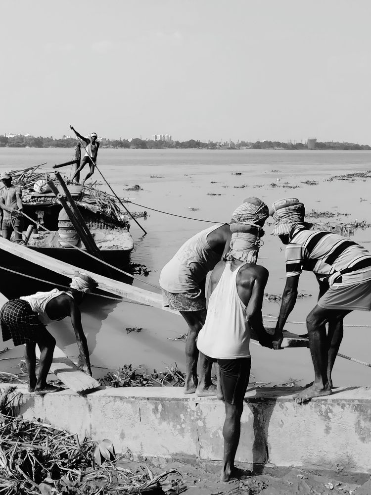 Placement of planks.