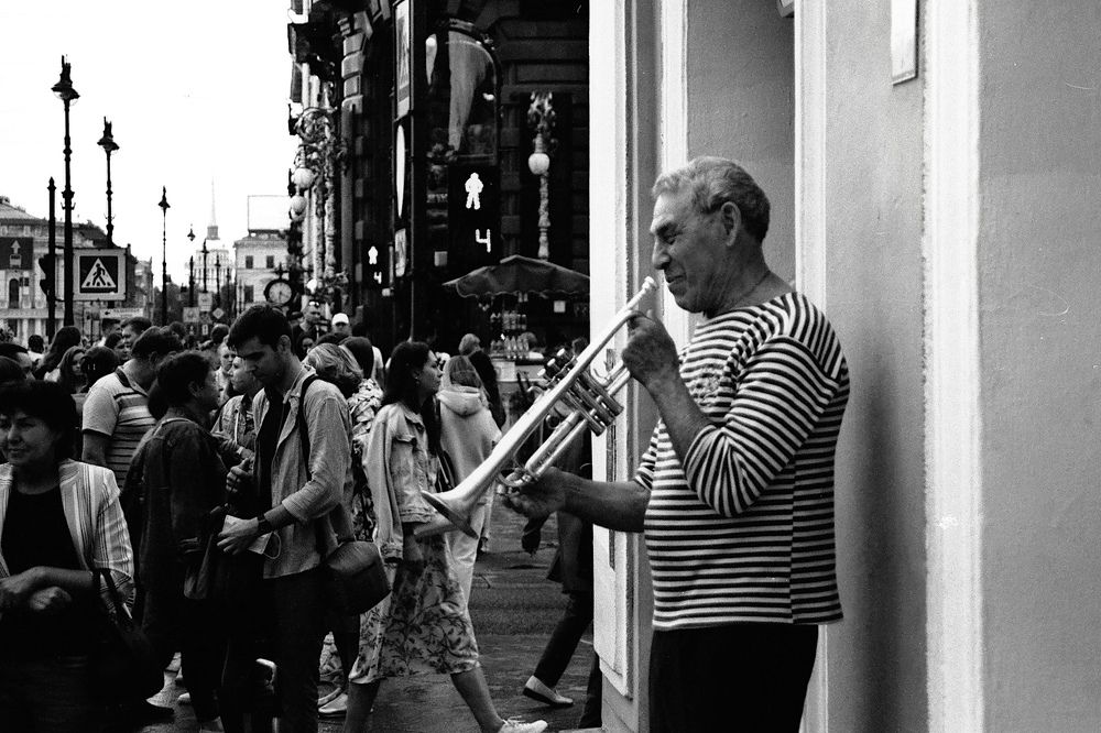 Street Musician on Nevsky ave.