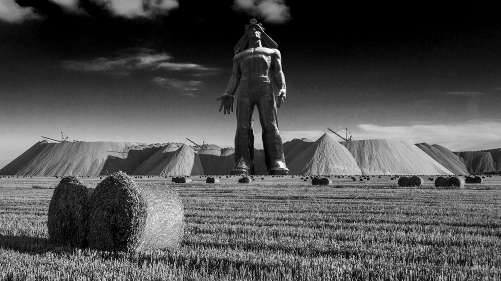 Волот Солигорщины (ч.б)