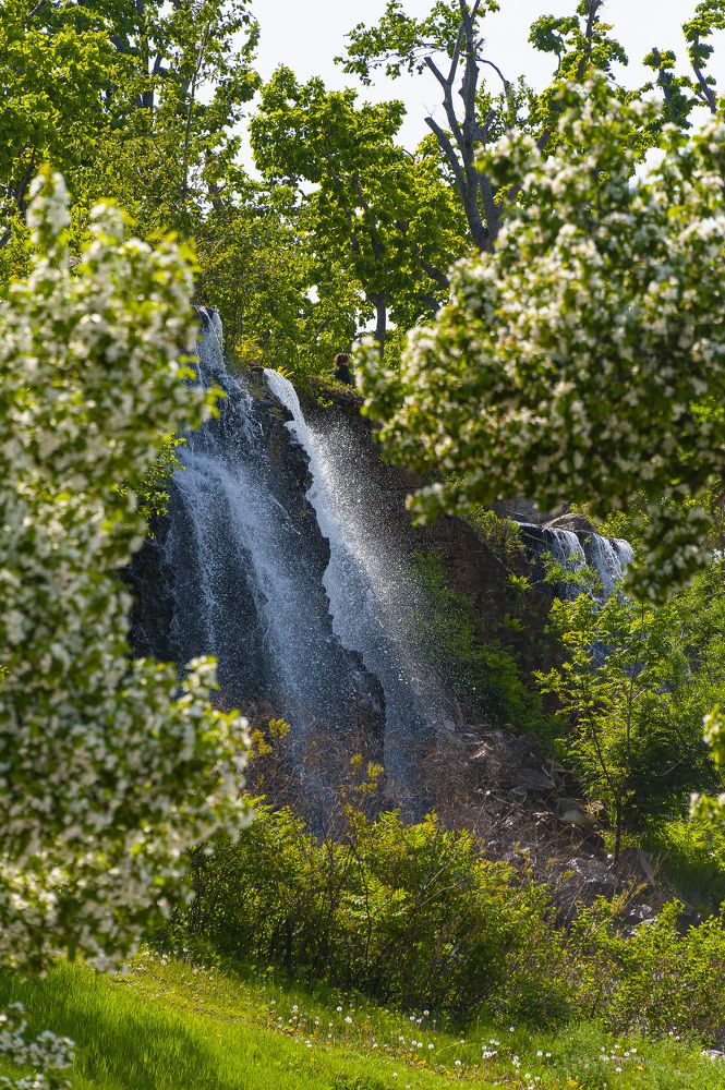 Водопад на острове Русский