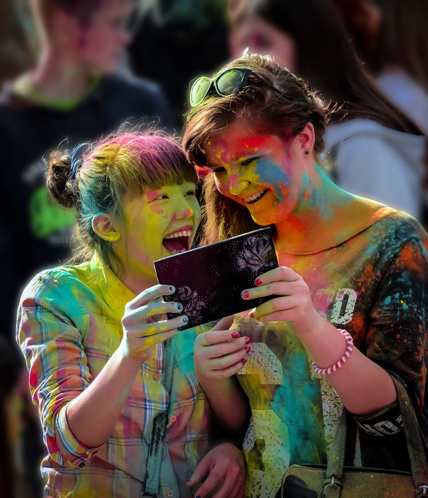 Ты такая смешная.