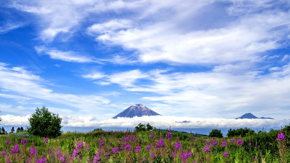 Небо на Корякским вулканом