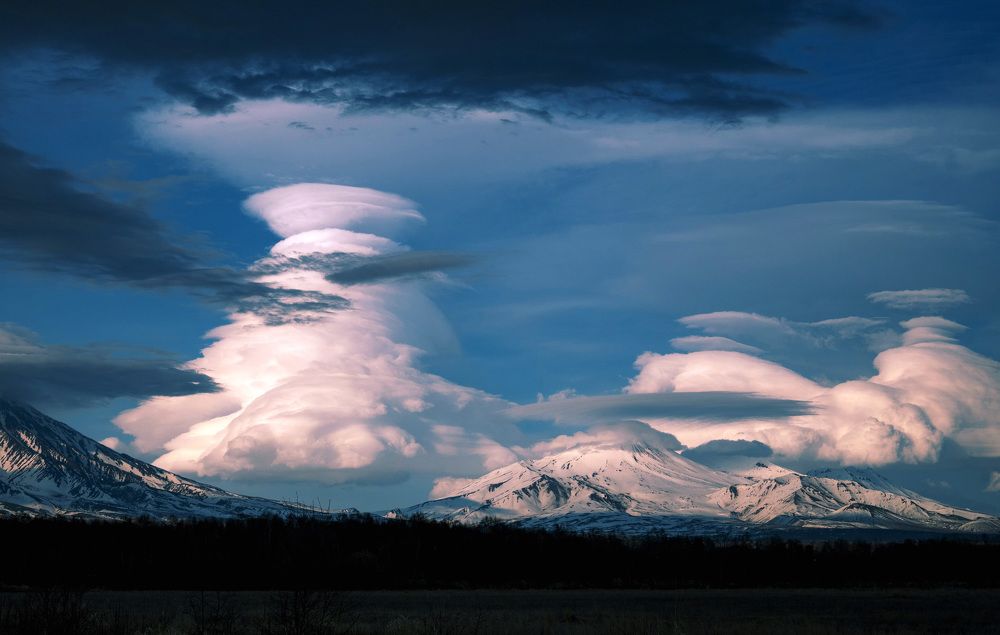 Лентикулярные облака