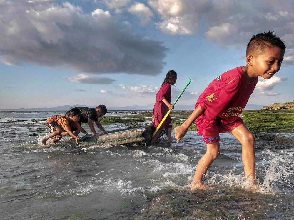 Photograph by Tangmau Leni