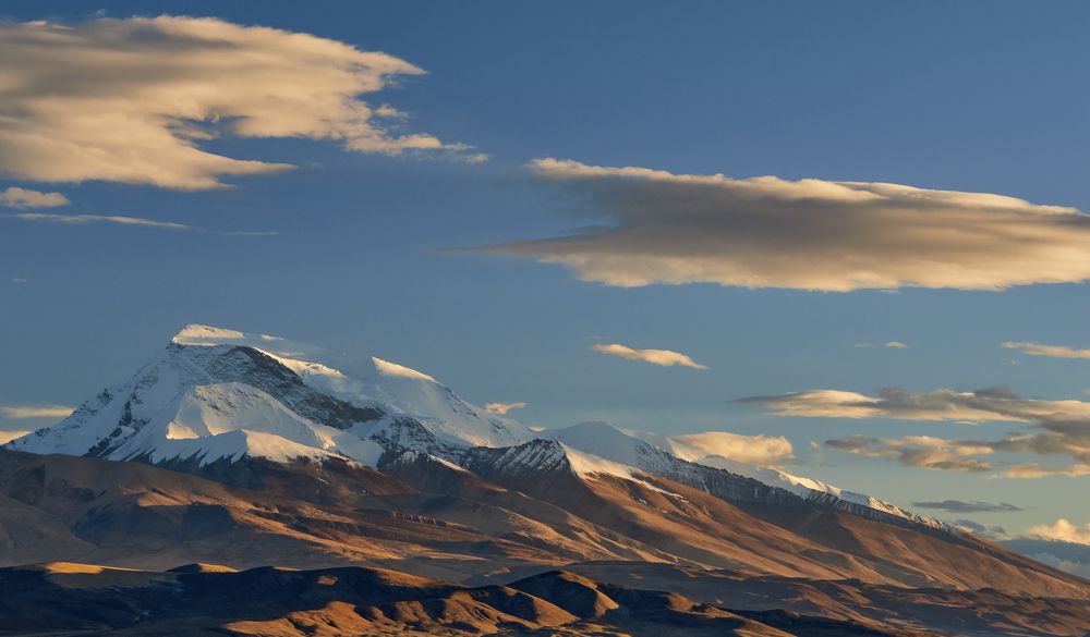 Закат у озера Ракшастал.