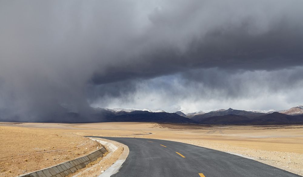 Дорога к Кайласу.