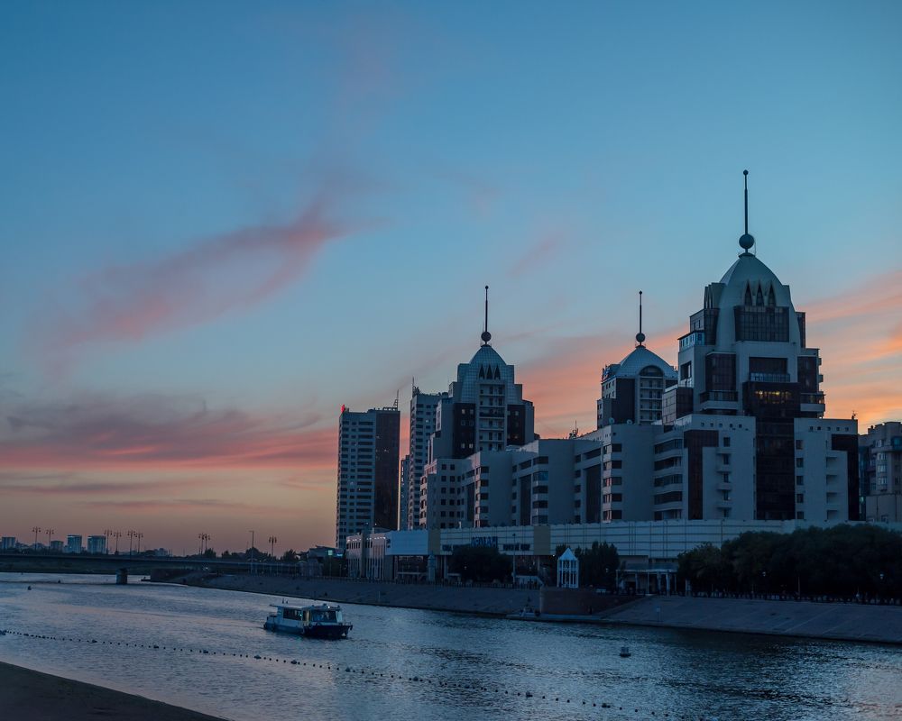 День уходящий в ночь...