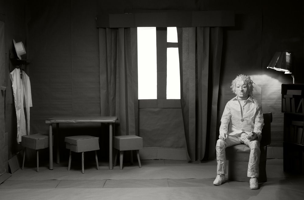 Бумажный человек