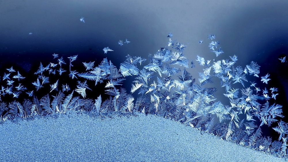 Танцующие снежинки