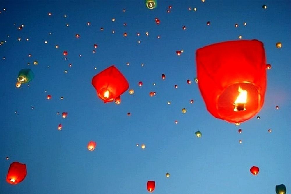 Launching air lanterns