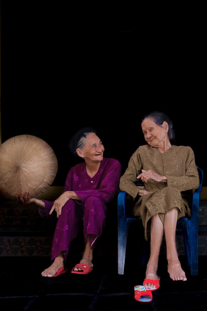 Photograph by Anh Nguyễn