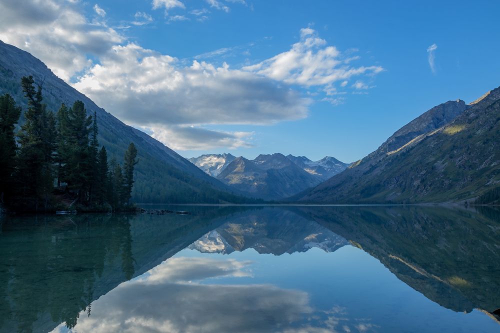 Утро в Зазеркалье