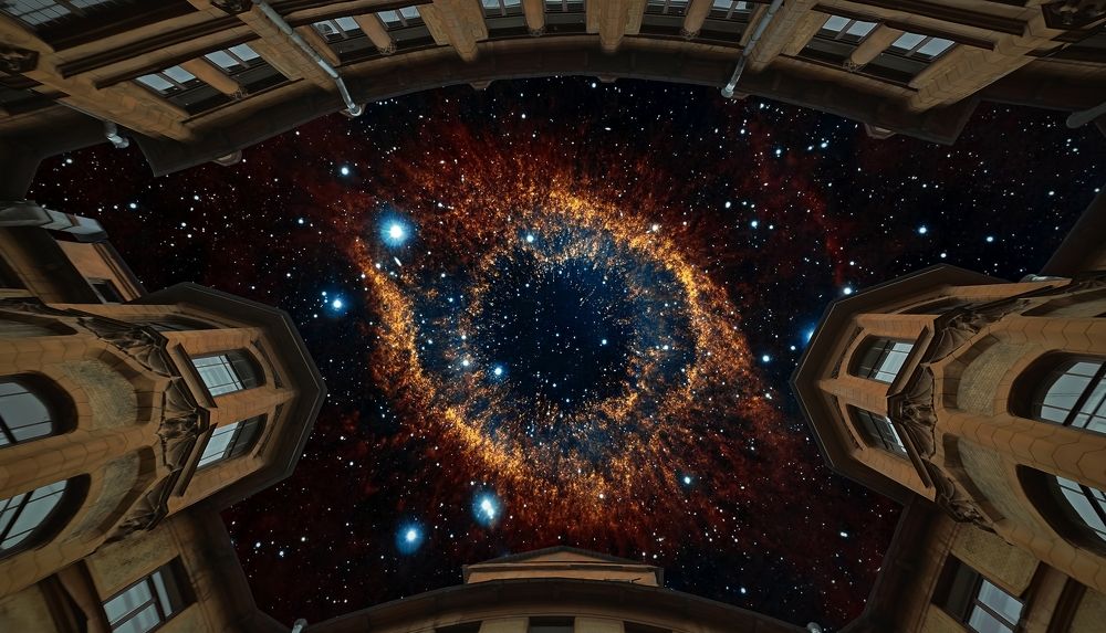 Двор-колодец на Садовой улице в Санкт-Петербурге