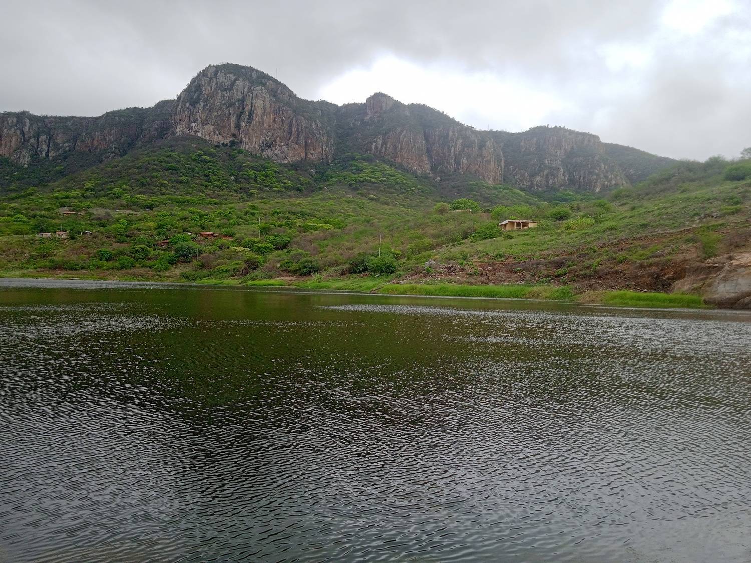 Represa cachoeira