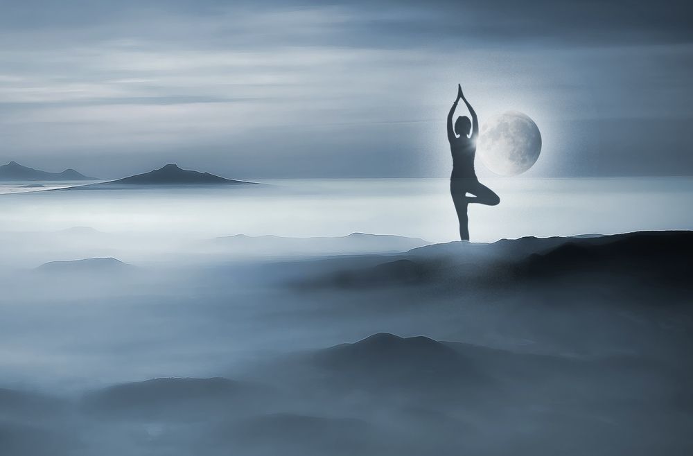 Yoga in the sky