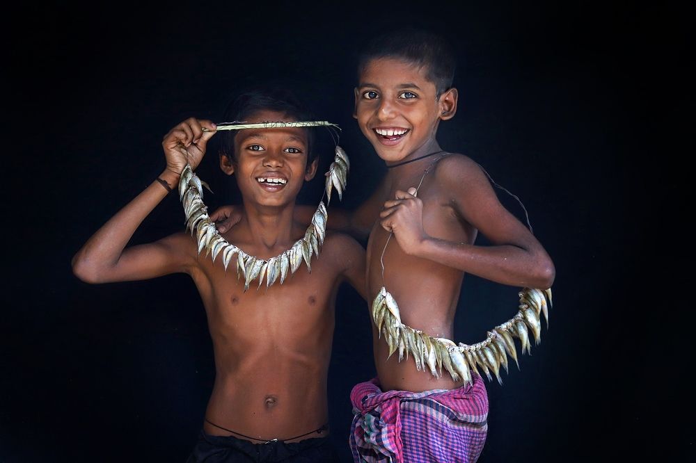 CANNING FISHERMEN VILLAGE CHILDREN LIFE