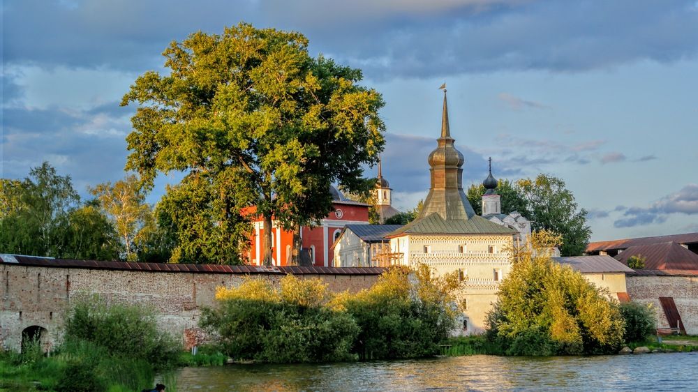 Крепость у Сиверского озера