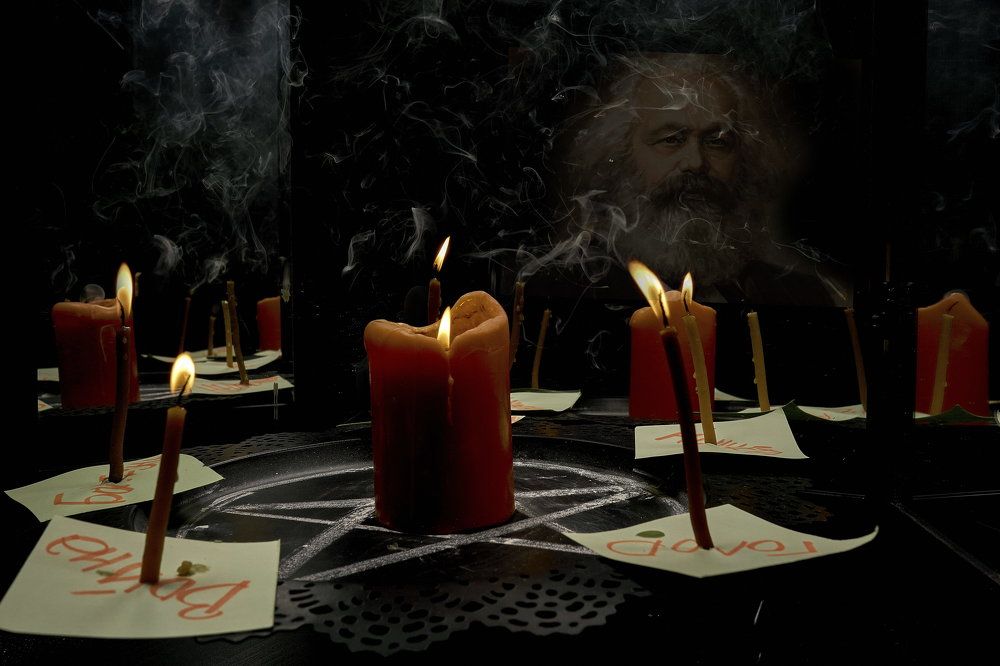 Капиталисты призывают призрак коммунизма