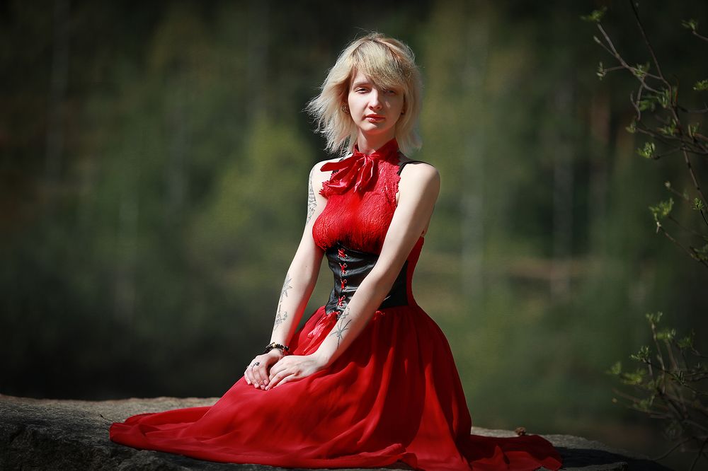 Красное на зелёном