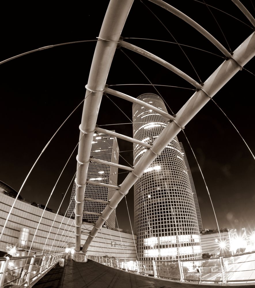 The Azreeli Center (Tel-Aviv)