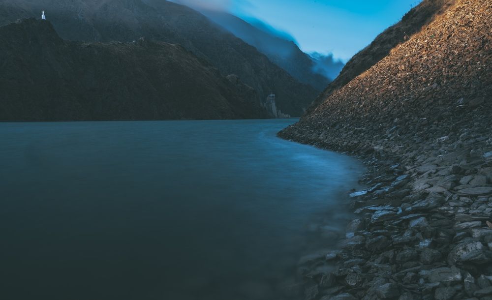 Водохранилище на закате.