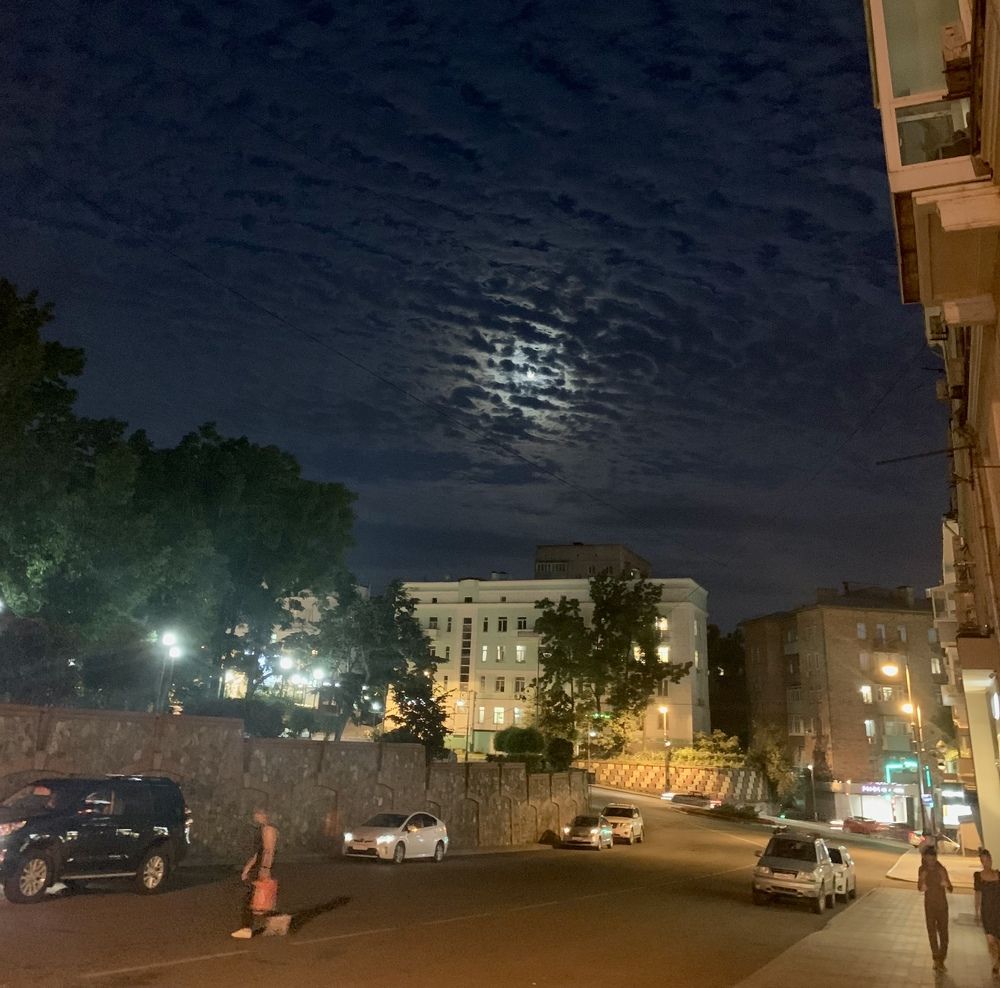 Вечер.